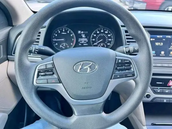 2018 Hyundai Elantra SEL - Image 2