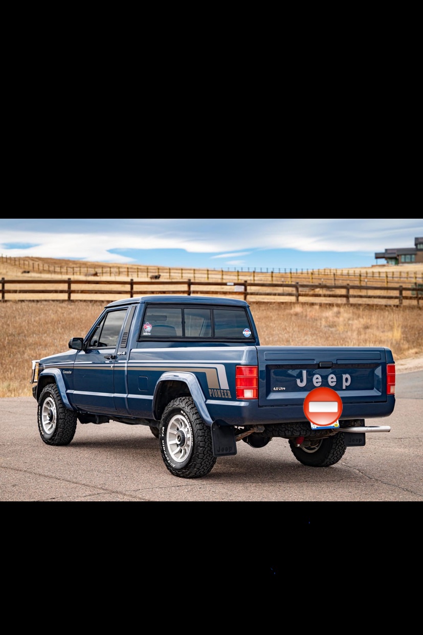 1988 Jeep Comanche Pioneer 4x4 - Image 8